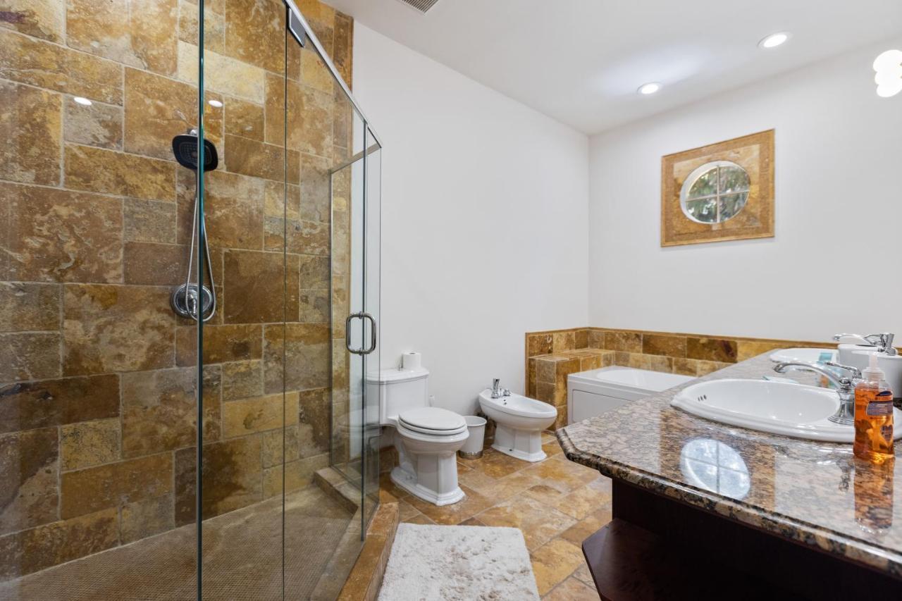 Luxury Spanish Villa 4 Bedroom 4 Bathroom Pool Sunny Isles Норт Маями Бийч Екстериор снимка