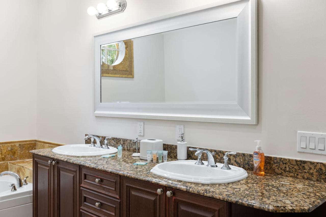 Luxury Spanish Villa 4 Bedroom 4 Bathroom Pool Sunny Isles Норт Маями Бийч Екстериор снимка
